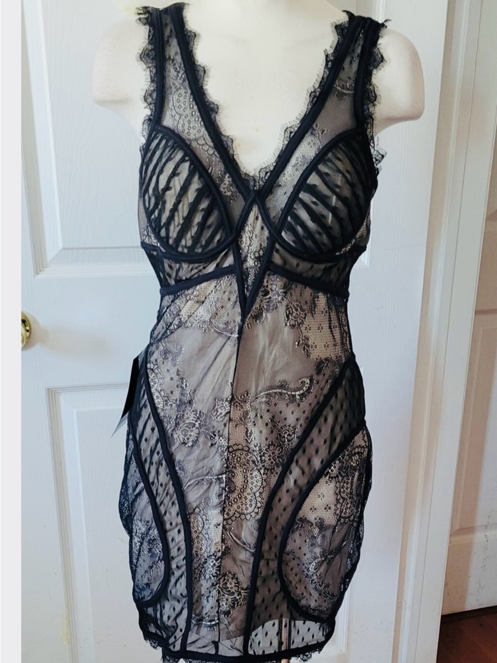 Stunning Bebe French Lace Black Lace Dress- XS - NWOT